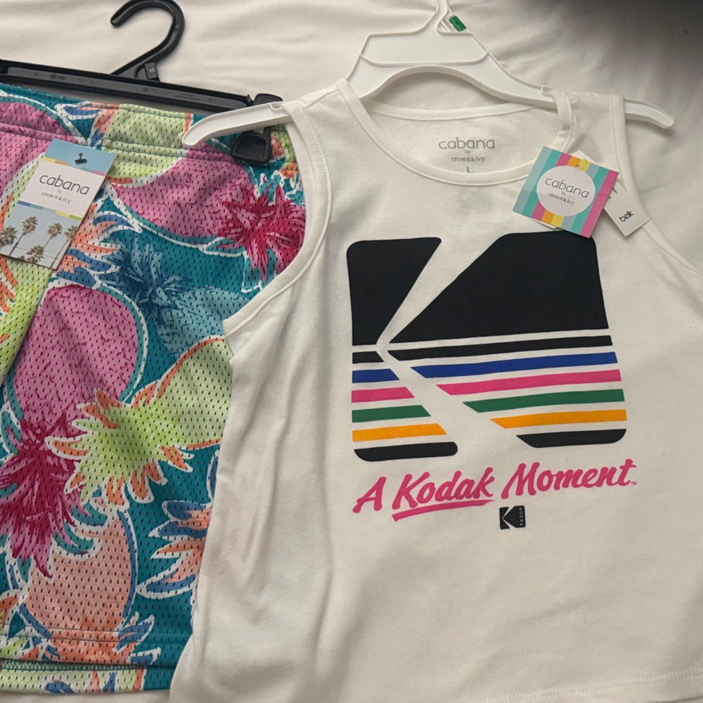 Crown & Ivy Kids Matching Set - White and Multicolor